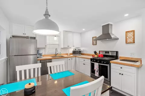 Kitchen - 1115 E Mitchell, Petoskey, MI 49770 photo 2 of 4