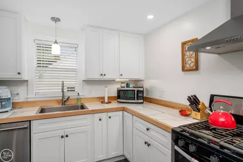 Kitchen - 1115 E Mitchell, Petoskey, MI 49770 photo 3 of 4