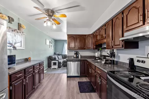 Kitchen - 1106 Willow St, Tecumseh, MI 49286 photo 2 of 3