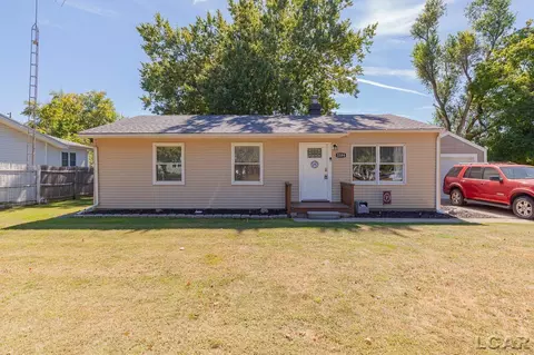 1106 Willow St, Tecumseh, MI 49286