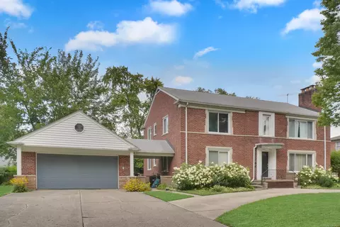 732 734 Harcourt, Grosse Pointe Park, MI 48230