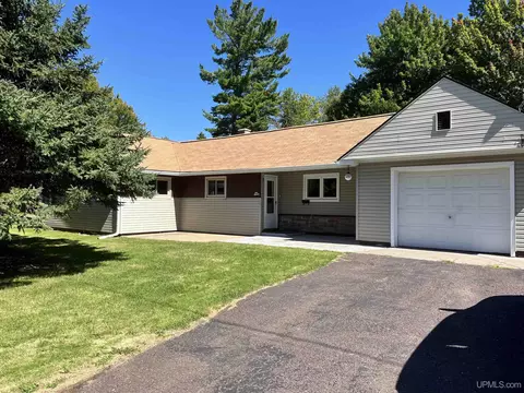 600 Pennsylvania, Ontonagon, MI 49953