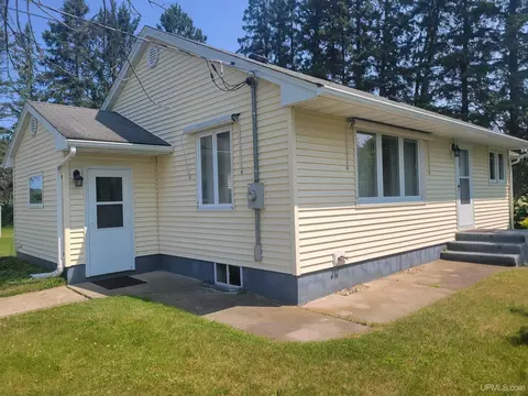 N2254 Treves Farm, Norway, MI 49870
