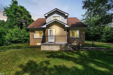 64040 Bates, New Haven, MI 48050 photo 2
