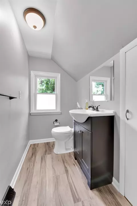 64040 Bates, New Haven, MI 48050 photo 24