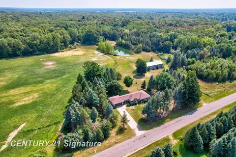 1381 S Brennan, Hemlock, MI 48626