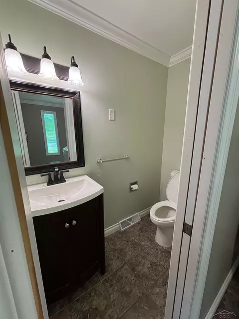 Bath - 14844 Boswell, Hemlock, MI 48626 photo 1 of 4