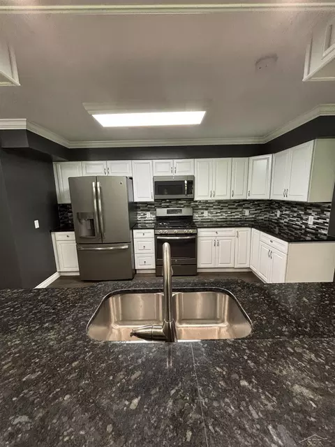 Kitchen - 14844 Boswell, Hemlock, MI 48626 photo 1 of 5
