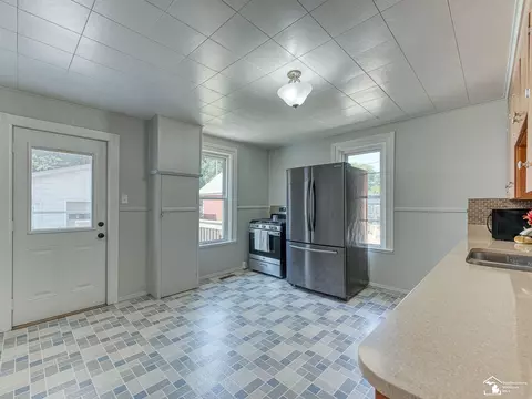 Kitchen - 432 E Third, Monroe, MI 48161 photo 3 of 3