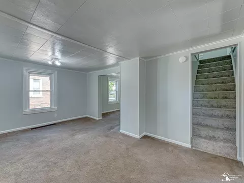 Living - 432 E Third, Monroe, MI 48161 photo 5 of 7