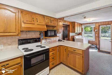 3092 Covert, Flint, MI 48506 photo 12