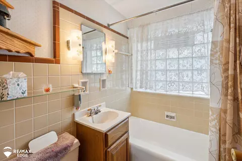 3092 Covert, Flint, MI 48506 photo 18