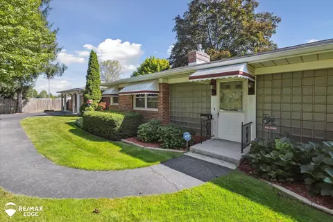 3092 Covert, Flint, MI 48506 photo 2