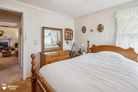 3092 Covert, Flint, MI 48506 photo 17