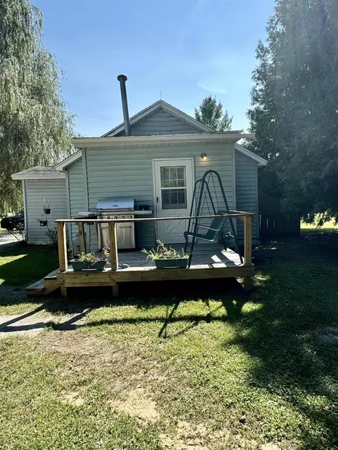Exterior - 205 Pine St, Omer, MI 48749 photo 3 of 10