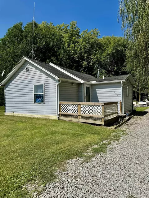 Exterior - 205 Pine St, Omer, MI 48749 photo 1 of 10