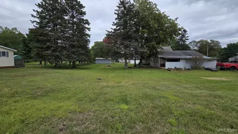 Exterior - 210 N 17th, Gladstone, MI 49837 photo 5 of 11