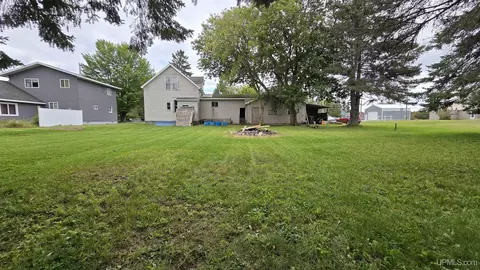 Exterior - 210 N 17th, Gladstone, MI 49837 photo 6 of 11