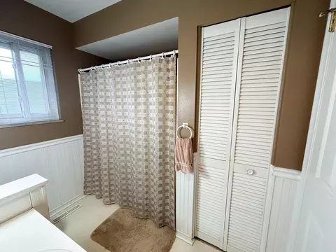 1409 W Judd, Flint, MI 48507 photo 13