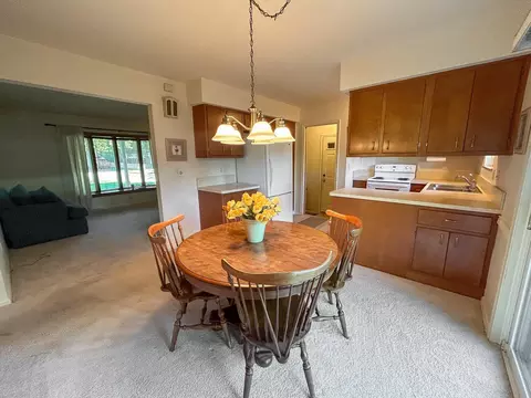 1409 W Judd, Flint, MI 48507 photo 5