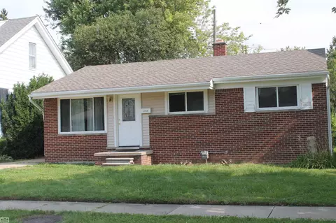 22709 Avon, Saint Clair Shores, MI 48082