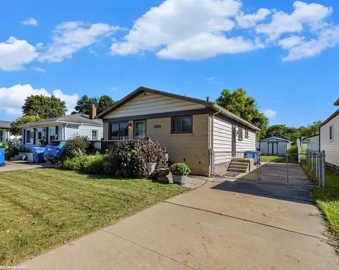 8412 Hettenberger, Warren, MI 48093