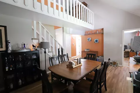Dining - 298 Diane, Flushing, MI 48433 photo 3 of 4