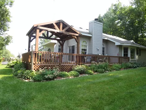 Exterior - 3311 N Hoover, Gladwin, MI 48624 photo 19 of 33