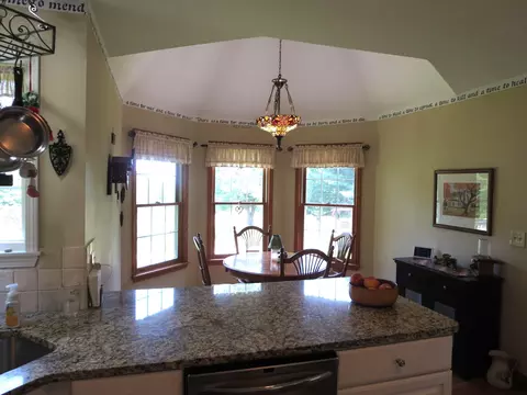 Dining - 3311 N Hoover, Gladwin, MI 48624 photo 5 of 6