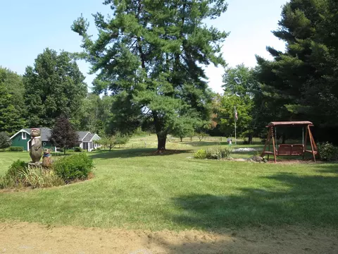 Exterior - 3311 N Hoover, Gladwin, MI 48624 photo 23 of 33