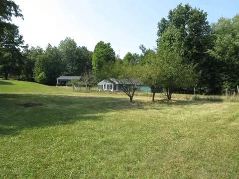 Exterior - 3311 N Hoover, Gladwin, MI 48624 photo 13 of 33
