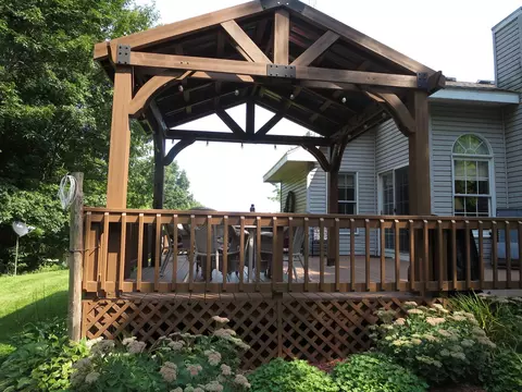 Exterior - 3311 N Hoover, Gladwin, MI 48624 photo 3 of 33