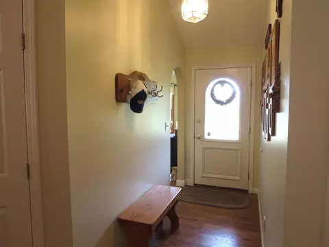 Entry Way - 3311 N Hoover, Gladwin, MI 48624 photo 2 of 3