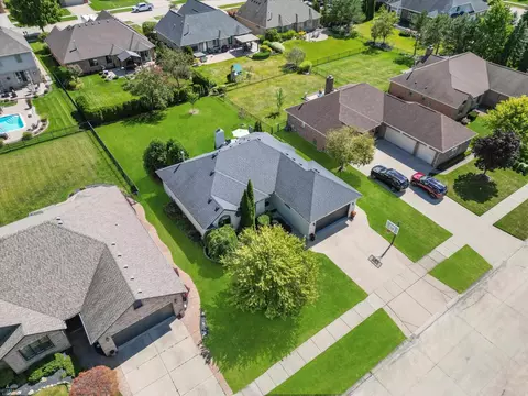 54312 Nicholas, Macomb, MI 48042 photo 5