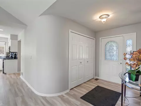 54312 Nicholas, Macomb, MI 48042 photo 14