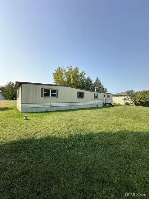 3958 County 416 20th, Gladstone, MI 49837 photo 5