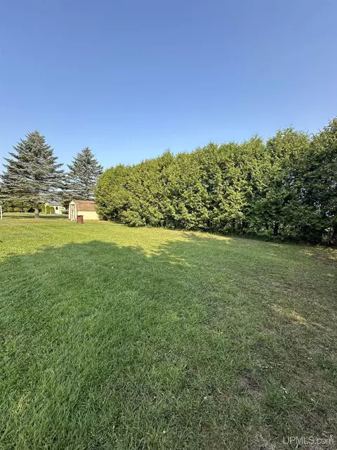 3958 County 416 20th, Gladstone, MI 49837 photo 4