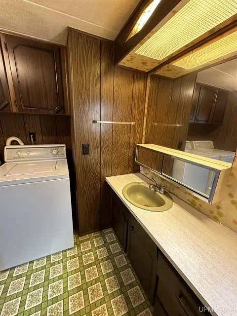3958 County 416 20th, Gladstone, MI 49837 photo 14