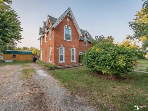 573 Main, Dundee, MI 48131