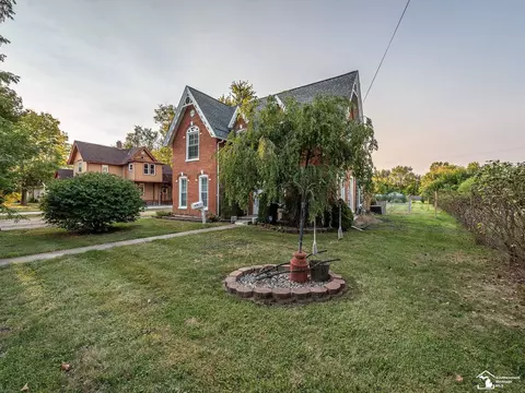 573 Main, Dundee, MI 48131 photo 25