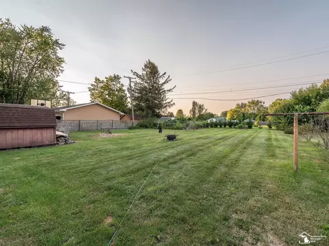 573 Main, Dundee, MI 48131 photo 27