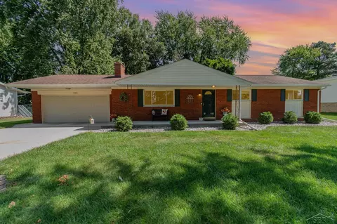 1190 Cranbrook, Saginaw, MI 48638