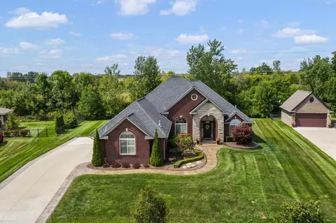 61169 Burningwood, Washington Township, MI 48094