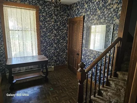 Entry Way - 441 W Beech, Gladwin, MI 48624 photo 1 of 3