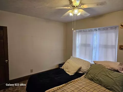 Bedroom - 441 W Beech, Gladwin, MI 48624 photo 3 of 11
