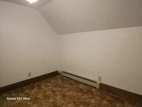 Bedroom - 441 W Beech, Gladwin, MI 48624 photo 8 of 11