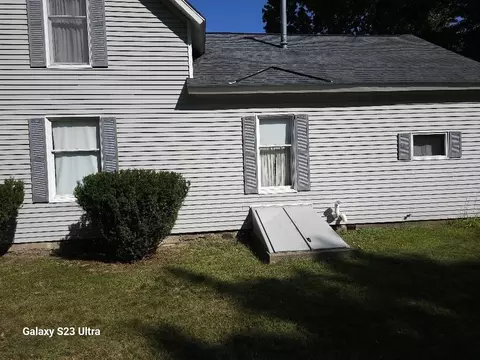Exterior - 441 W Beech, Gladwin, MI 48624 photo 13 of 14