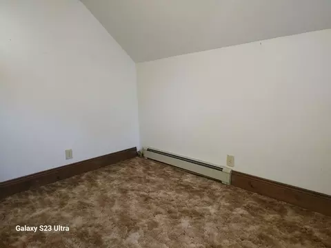 Bedroom - 441 W Beech, Gladwin, MI 48624 photo 6 of 11