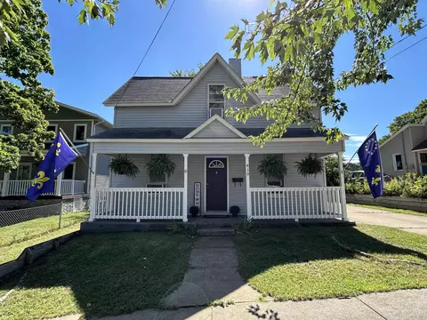 419 Jackson, Marquette, MI 49855