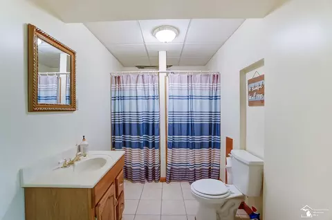 Bath - 4101 E Dunbar, Monroe, MI 48161 photo 11 of 11